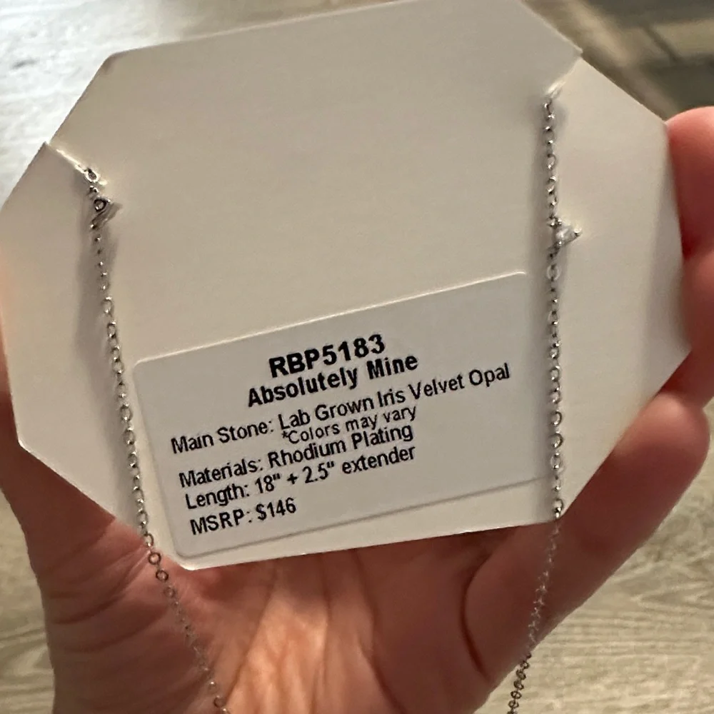 Bomb Party Women’s Set of Seven Pieces of Elegant Necklaces & Rings‎ Size 5 & 6 - Picture 9 of 13